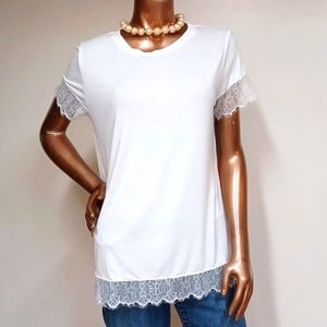 NWOT Amaryllis Lace Trim Tunic